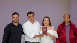 Aşka işaret diliyle “evet” dediler