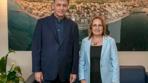 Başkan Tugay Güzelbahçe'de esnaf ve vatandaşlarla buluştu