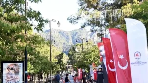 Denizli Çamlık Bulvarı'nda keyifli pazar
