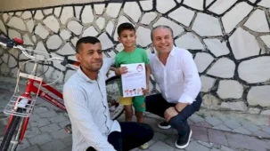 Denizli’de 6 minik hayalini kurduğu bisiklete kavuştu