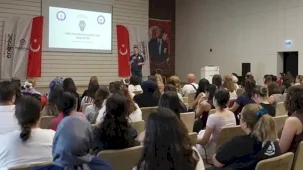 Denizli'de bağımlılık ve siber suçlarla mücadele ele alındı