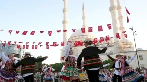 Dünyanın renkleri Maltepe’de buluştu