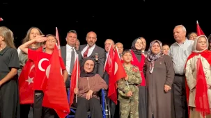 Erzurum’da çocuklar 15 Temmuz Destanı'nı sahneye taşıdı