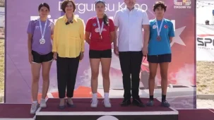 Eskişehir’de Durgunsu Kano Türkiye Kupası nefes kesti