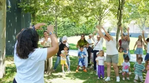 İstanbul Beylikdüzü'nde anne ve çocuklar tatil arasında