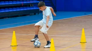 İstanbul Maltepe'de futsal ve masa tenisi dersleri başladı