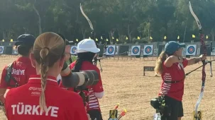 İzmir’in Dünya’sı Avrupa’yı salladı