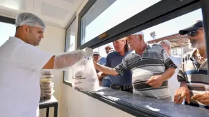 Mersin’de 'Mahalle Mutfakları' dayanışmanın simgesi oldu