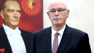 Odunpazarı Belediye Başkanı Kazım Kurt CHP'den istifa etti