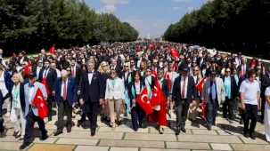 Türkiye Rotary ailesinden yeni döneme Anıtkabir’den güçlü mesaj