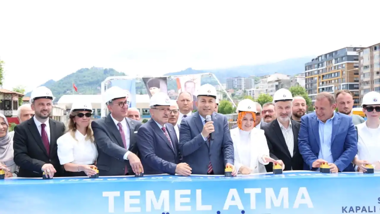 Trabzon Sürmene’de kapalı otopark ve pazar yerinin temeli atıldı