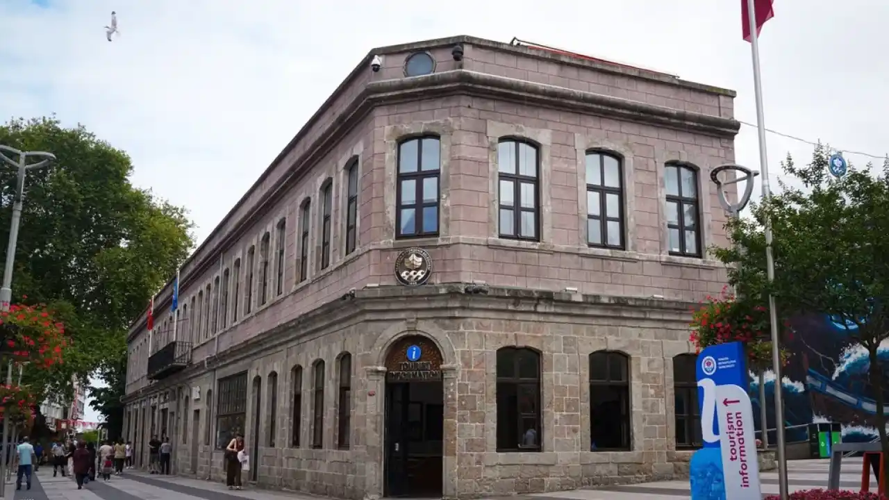 Trabzon’da turistlere ana dillerinde danışmanlık hizmeti