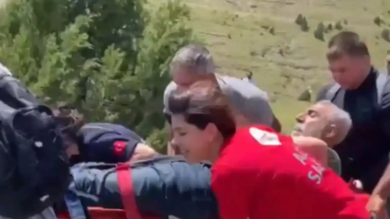 Tunceli’de yılan sokmasıyla zehirlenen vatandaş Jandarma helikopteriyle kurtarıldı