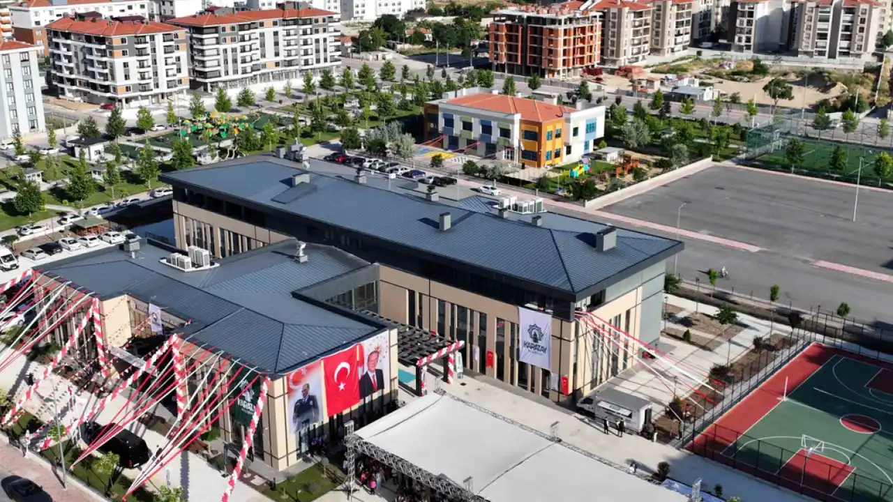 Türkiye'nin en büyük Engelli Aktif Yaşam Merkezi Konya'da hizmete açıldı