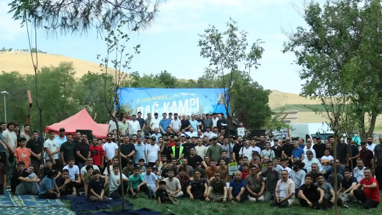 YediHilal’in 9. Geleneksel Dağ Kampı Batman’da gerçekleştirildi