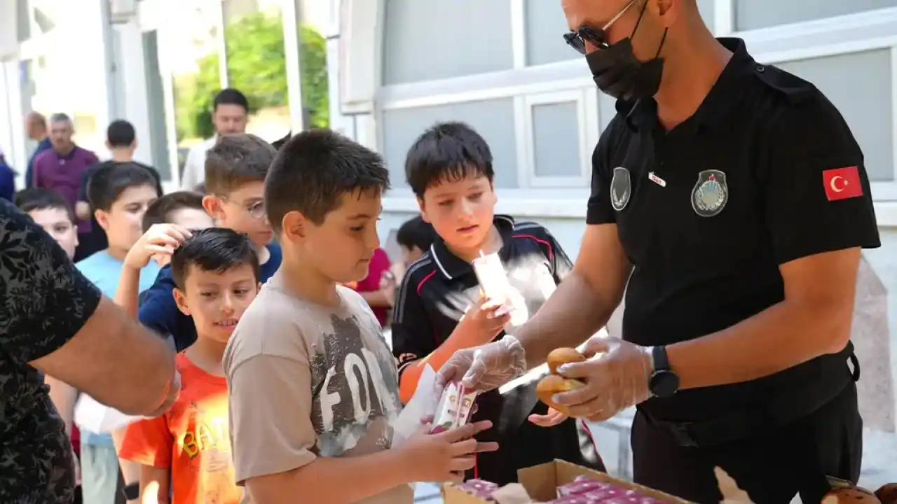 Ankara Keçiören'de Yaz Kur'an kurslarına ikram desteği