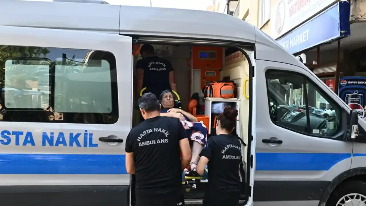 Antalya'da 27 bin 330 yolculukla sağlığa erişim