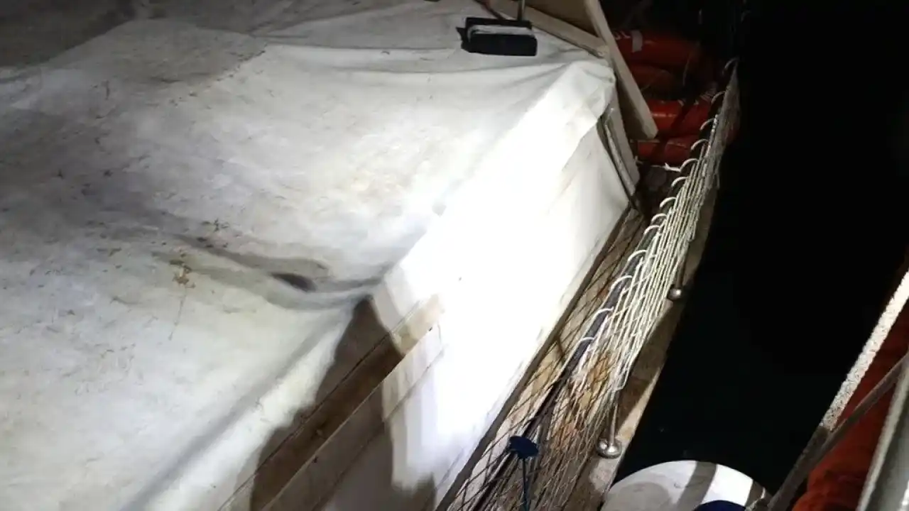 Avcılar açıklarında tekne arızası 6 kişi kurtarıldı