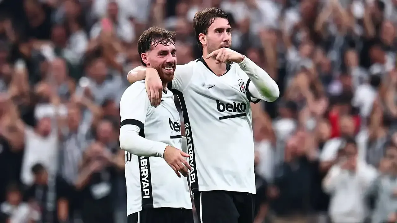 Beşiktaş 6-2 Çorum FK (Maç Sonucu) Kartal Dolmabahçe'de gol oldu yağdı!