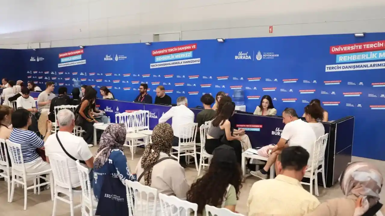 Binlerce gencin üniversite tercihlerine İBB katkısı
