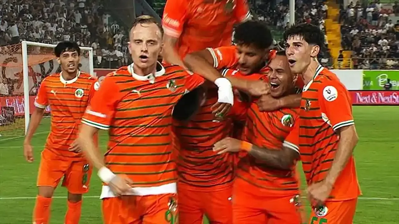 Corendon Alanyaspor 1-0 Beşiktaş (Maç Sonucu) Kartal Alanya'da kayıp!