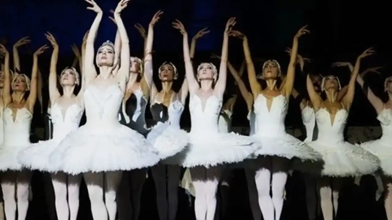 Denizli Opera ve Bale Günleri’nde “Kuğu Gölü” büyüsü