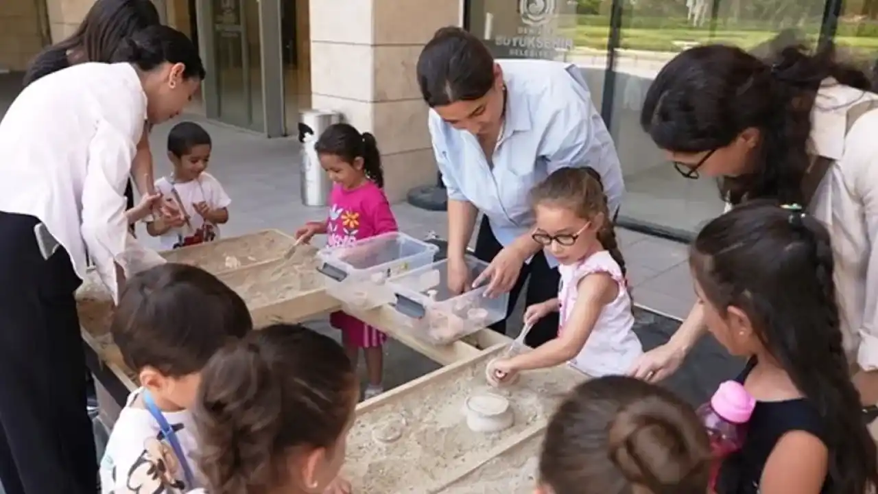 Denizli’de miniklere bilim, tarih ve trafik eğitimi