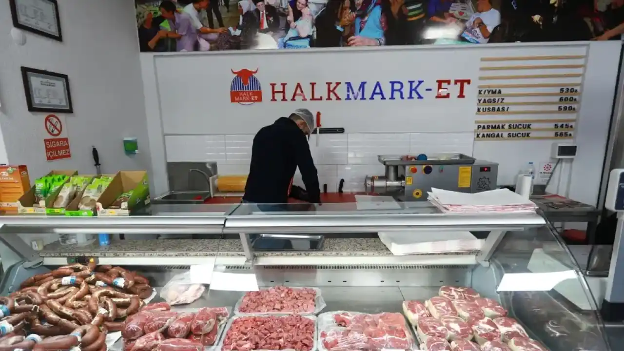 Efes Selçuk'ta Halk Mark-Et halkın yanında