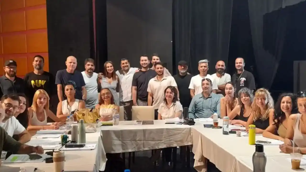 Eskişehir Şehir Tiyatroları yeni sezonu “Verimsizler” ile açıyor