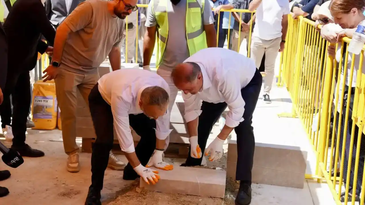 Eyüpsultan Meydanı yenileniyor... İlk taşı Nuri Aslan koydu