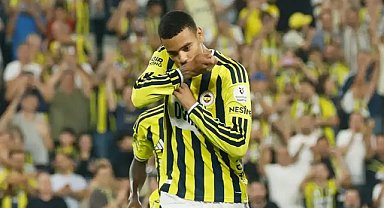 Fenerbahçe 4-2 Tümosan Konyaspor (Maç Sonucu) Fener evinde farklı kazandı!