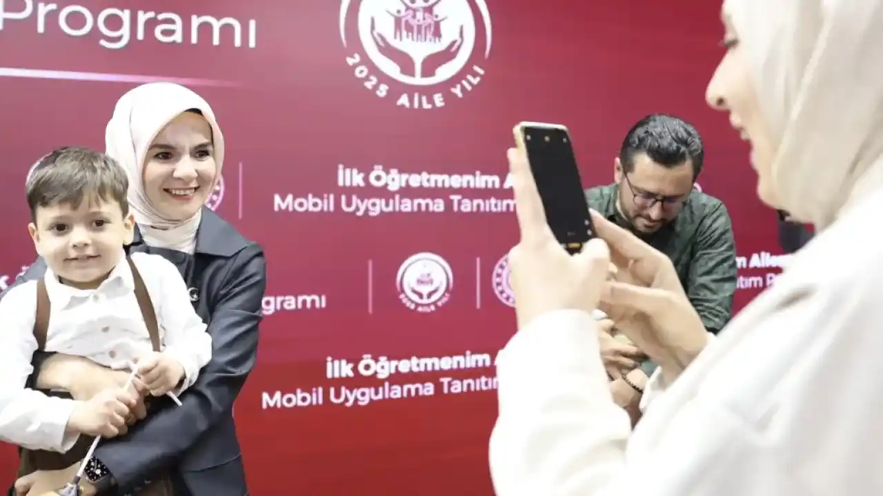 'İlk Öğretmenim Ailem' uygulamasıyla 2 milyon aileye dijital rehberlik sağlanıyor