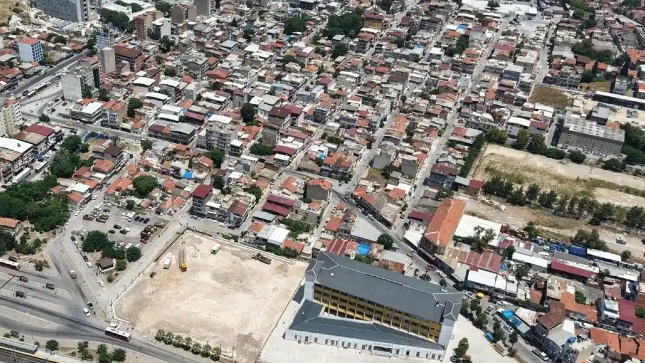 İzmir Büyükşehir'den Zübeyde Hanım Stadı açıklaması