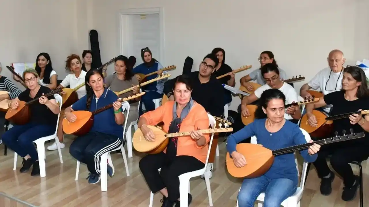 İzmir Çiğli’de güz dönemi kültür kursları başlıyor
