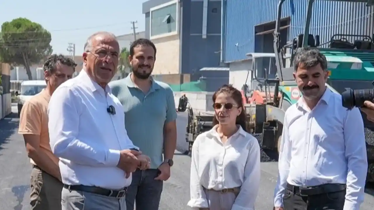 İzmir Gaziemir'de asfaltlama atağı