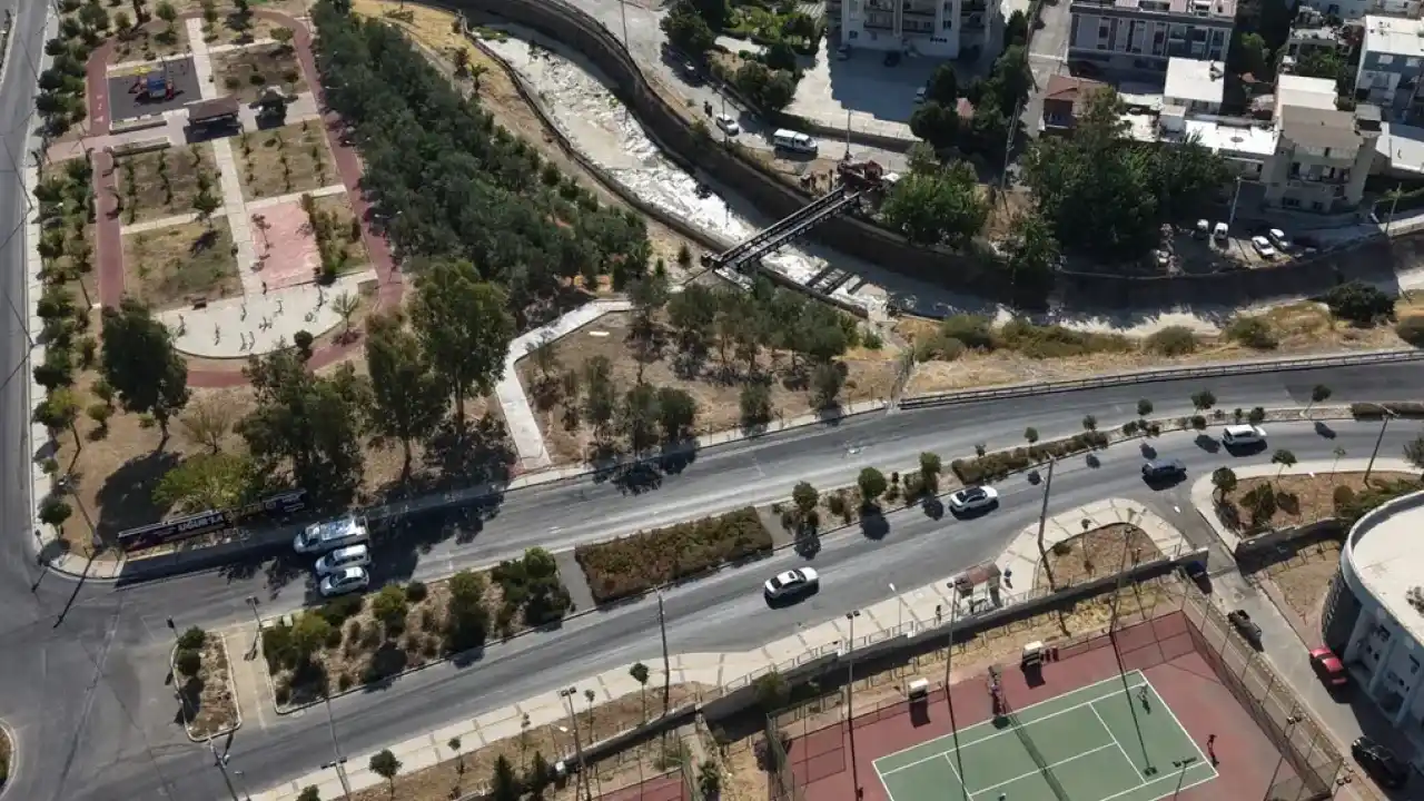 İzmir Karşıyaka'da 10 dakikalık yol 1 dakikaya inecek