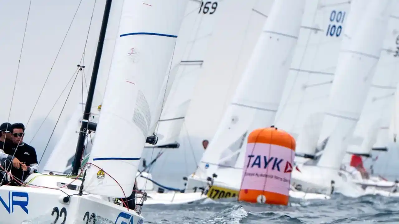 J70 Türkiye Turu 3. ayakta Team Nautique Yachting şampiyonluğu elde etti