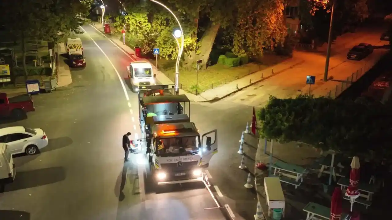 Karamürsel Plaj Yolu Caddesi’ne özel asfalt dokunuşu
