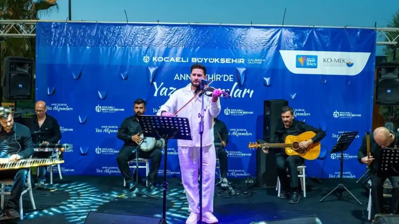 Kocaeli yaz akşamlarında “Arabesk” rüzgârı esti