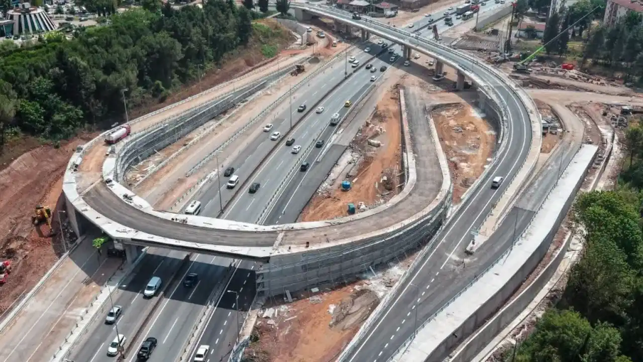 Kocaeli'de gece trafiğe 8 saatlik mola