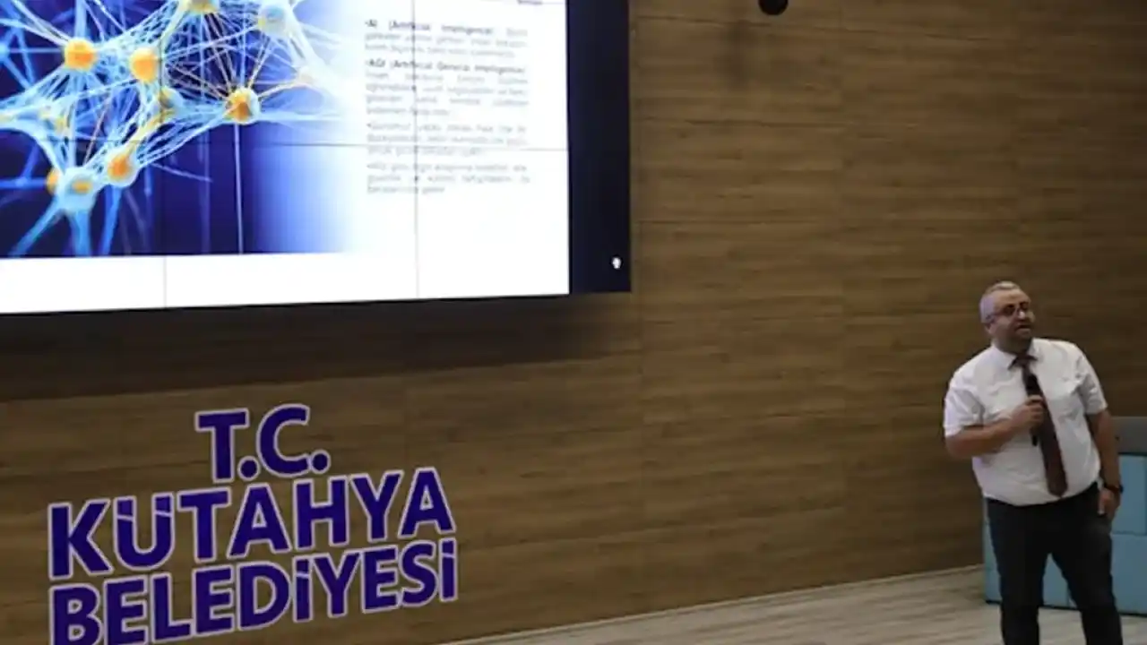 Kütahya Belediyesi personeline yapay zeka eğitimi