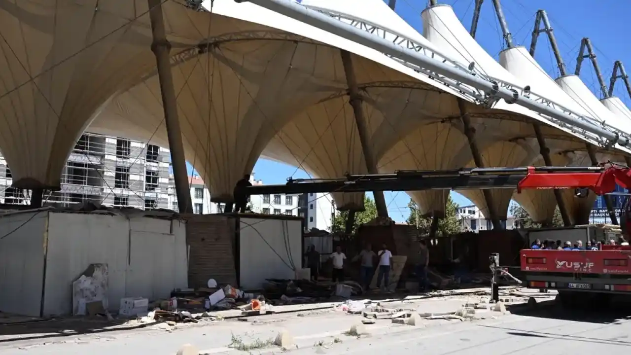 Malatya'da konteynerler kalkıyor