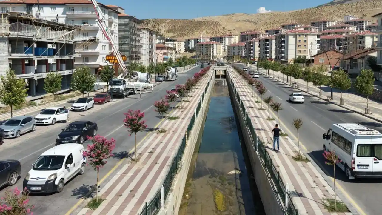 Malatya'da yeşil alanlar peyzajla güzelleşiyor