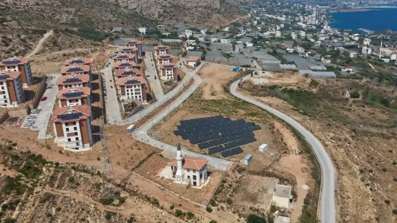 Mersin'de hem üreticiye ve hem de vatandaşa konforlu ulaşım