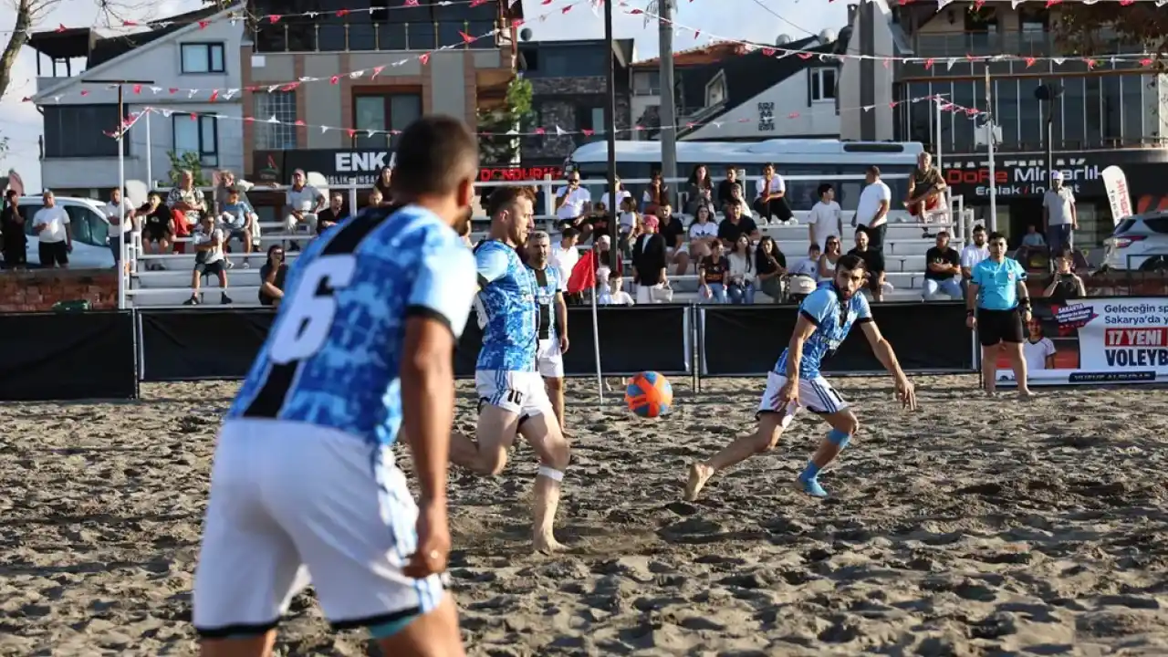 Sakarya Kocaali Sahili'nde futbol kupayla taçlandı