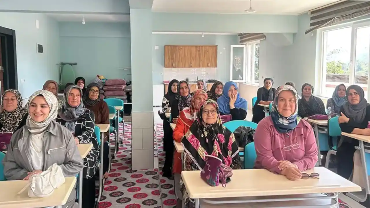 Sakarya'da “Kadın Kadına” buluşmalar Akyazı’da sürdü
