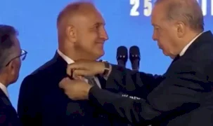 25. yıl programında AK Parti'ye 10 yeni katılım