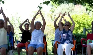 Antalya Muratpaşa’da yoga ile aktif yaş alıyorlar
