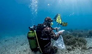 Aydın Kuşadası'nda deniz dibi temizliği