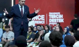 Bakan Tekin üniversite adaylarıyla tecrübe paylaştı